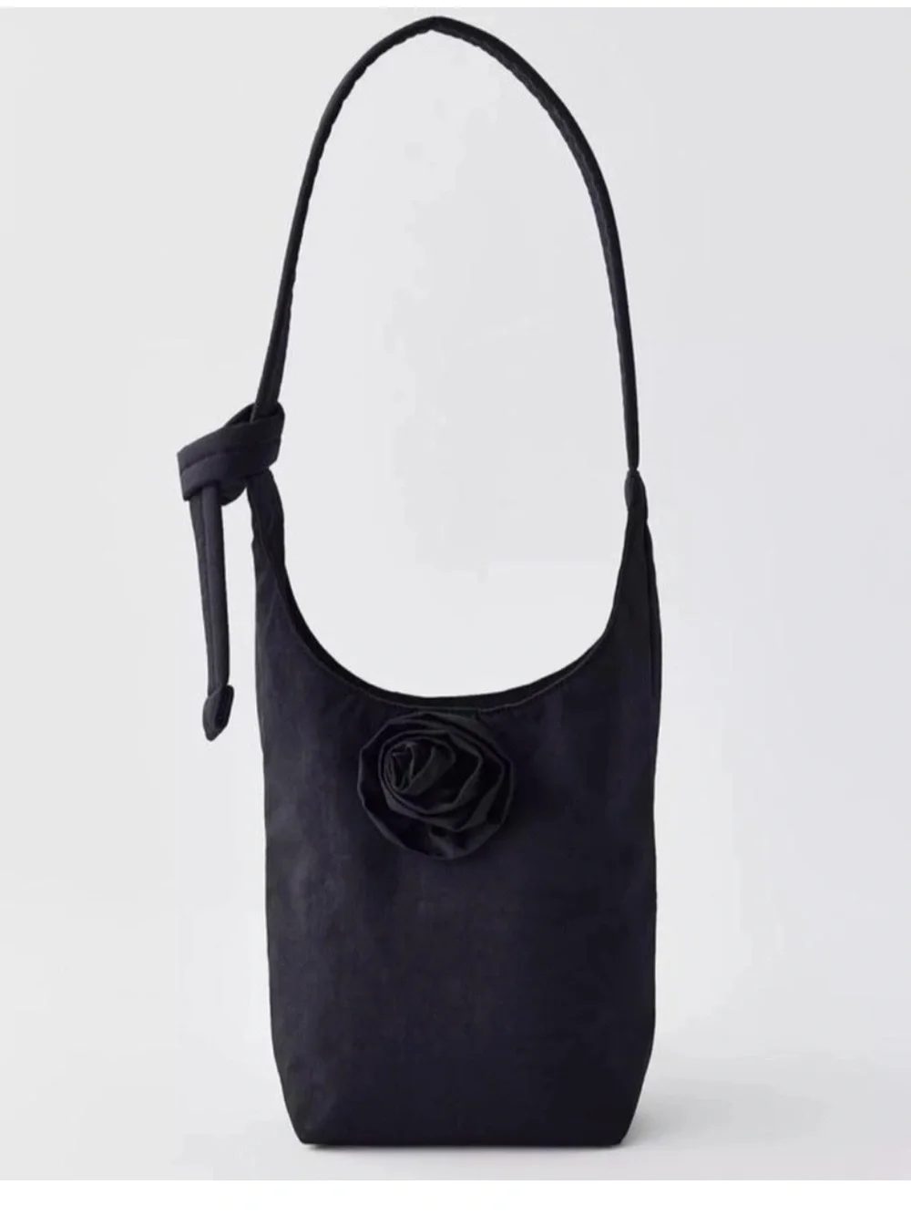 BAGGU Black Shoulder Bag with Rosette Accent
